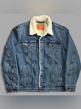 Levi's Men’s Denim Sherpa Lined Western Biker Casual Trucker Jacket. Size L.